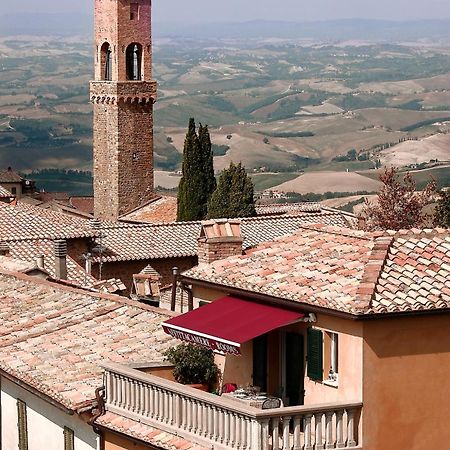 Il Barlanzone Affittacamere Montalcino Exterior photo